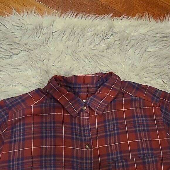 Hollister‎ womens red, blue and green long sleeve citton button down shirt - Picture 2 of 6